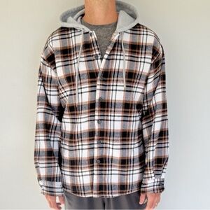 Black and tan plaid fleece lined hooded button up shirt jacket shacket size XL